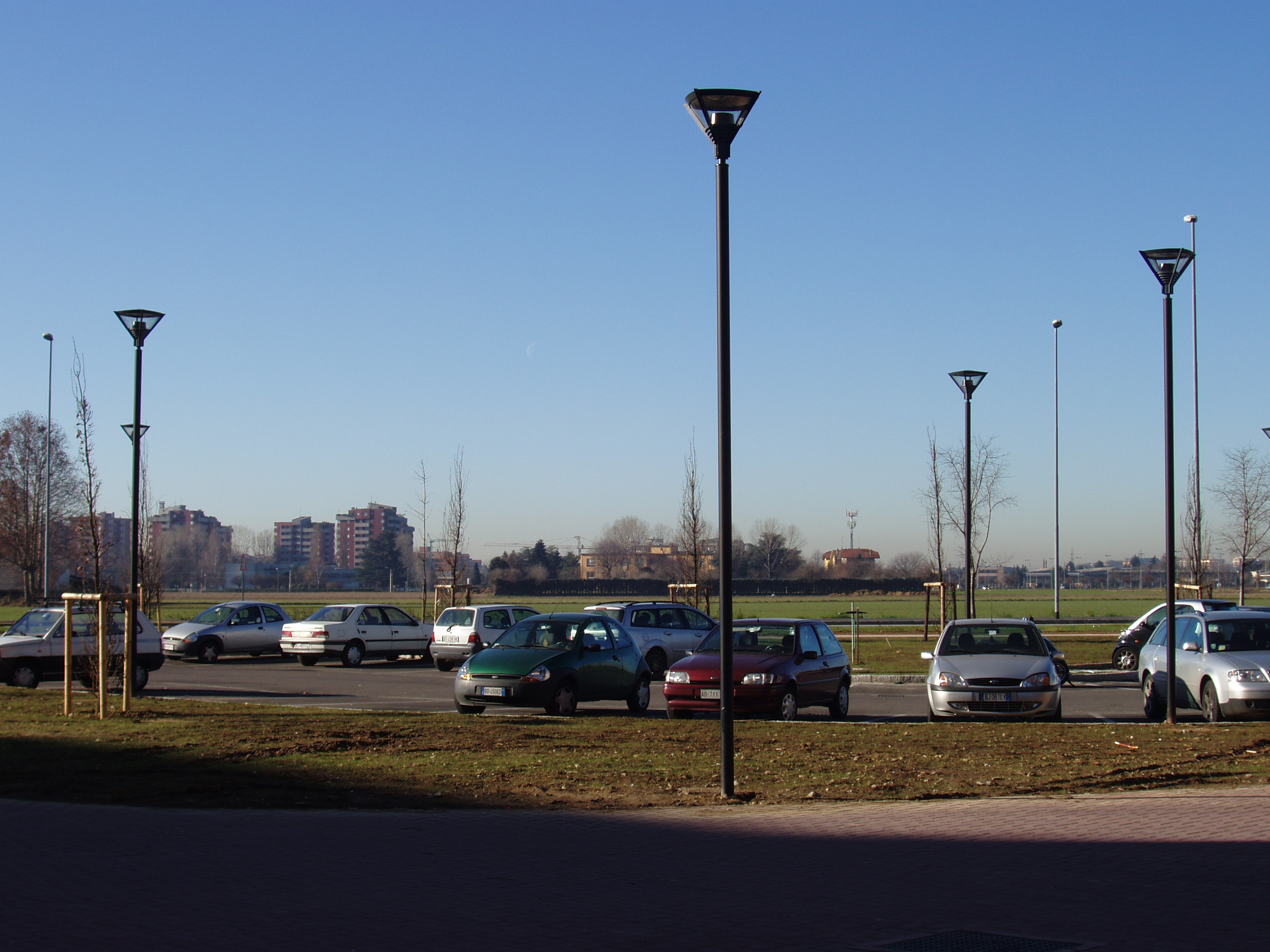 Parcheggio e arredo urbano